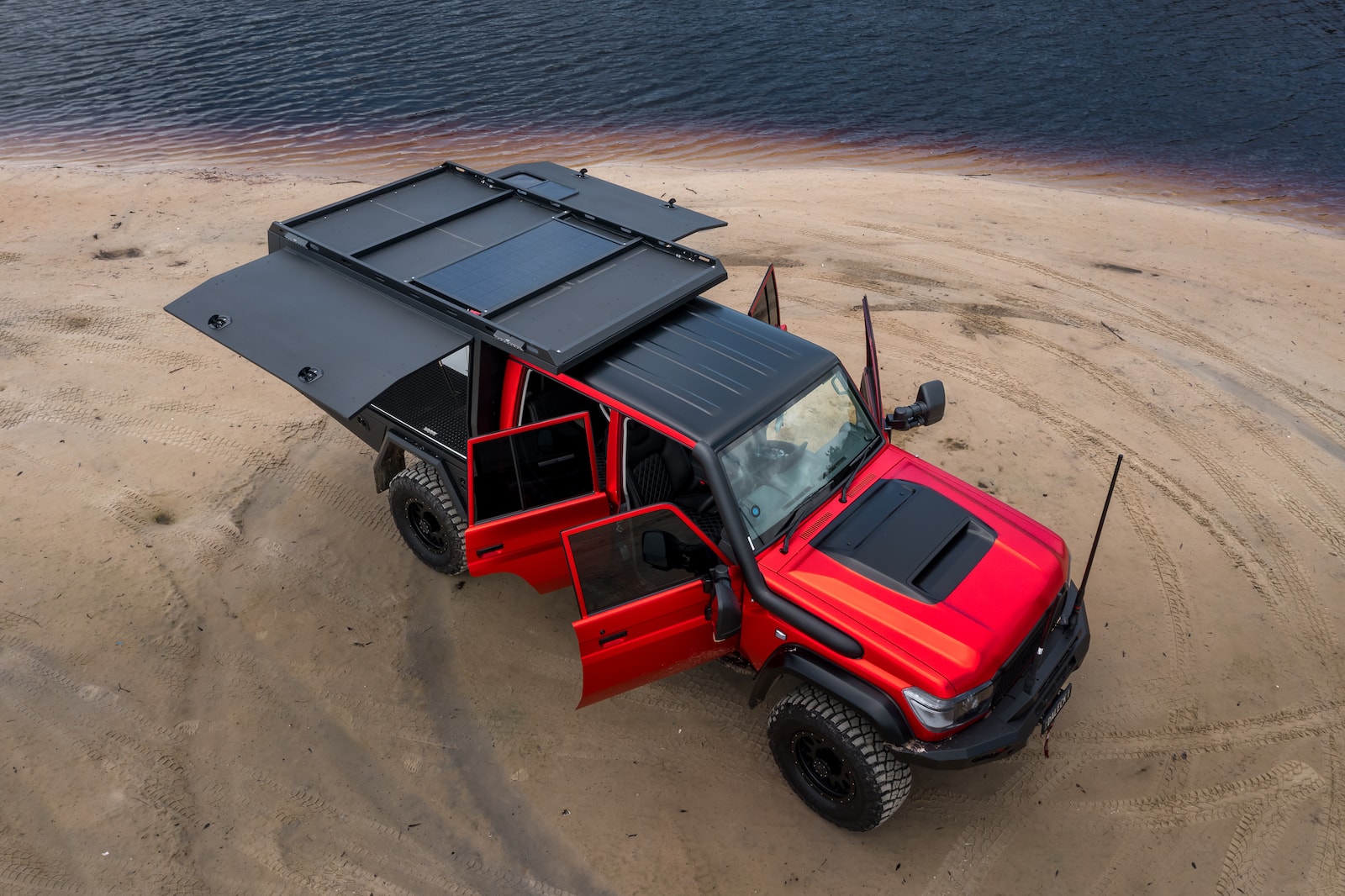 AMVE SHOP TRUCK - RED 79 DUAL CAB - 20.01.2023 - Matt Williams -1105